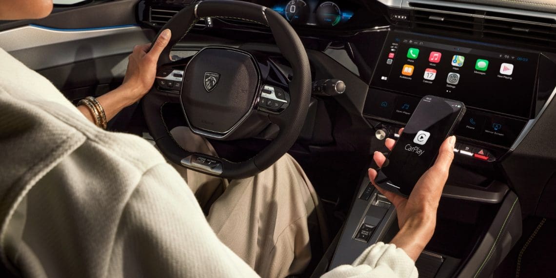 Peugeot reforça gama 408 com versão 100% elétrica