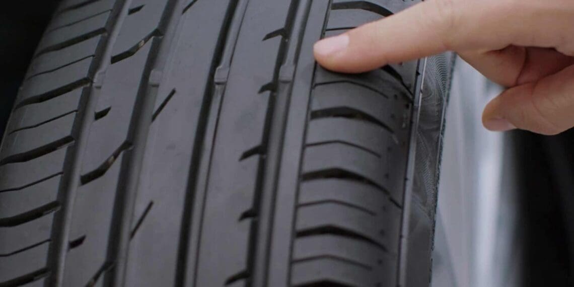 Como ler os dados do flanco do pneu — 17 marcações que deve conhecer