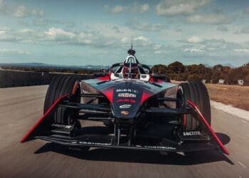 Porsche não mexe e mantém António Félix da Costa e Pascal Wehrlein na Fórmula E