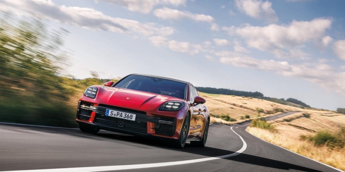 Porsche apresenta as versões mais potentes do Panamera