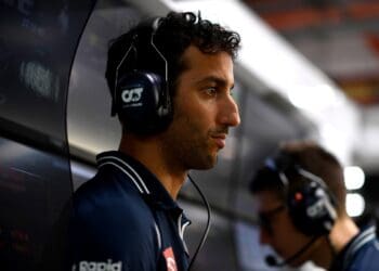 Daniel Ricciardo pode falhar mais dois GP