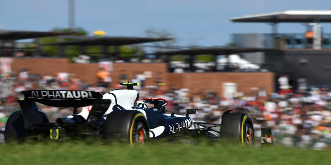 Yuki Tsunoda gosta de ser o mais experiente da equipa: ‘Agora tenho de pensar por mim’