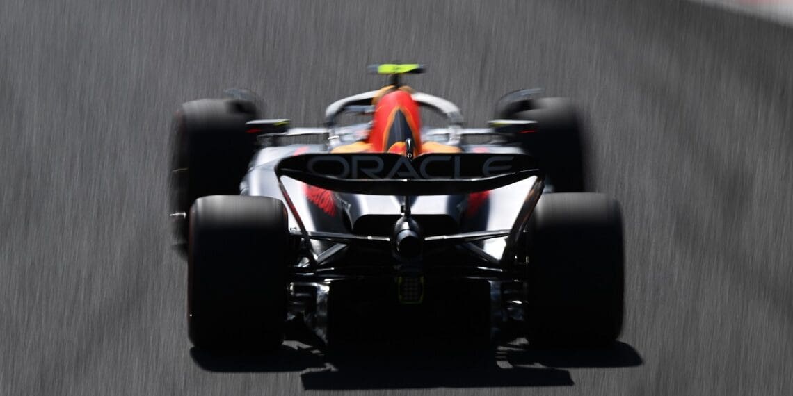 Eddie Jordan tem duas sugestões surpreendentes para o lugar de Sergio Pérez