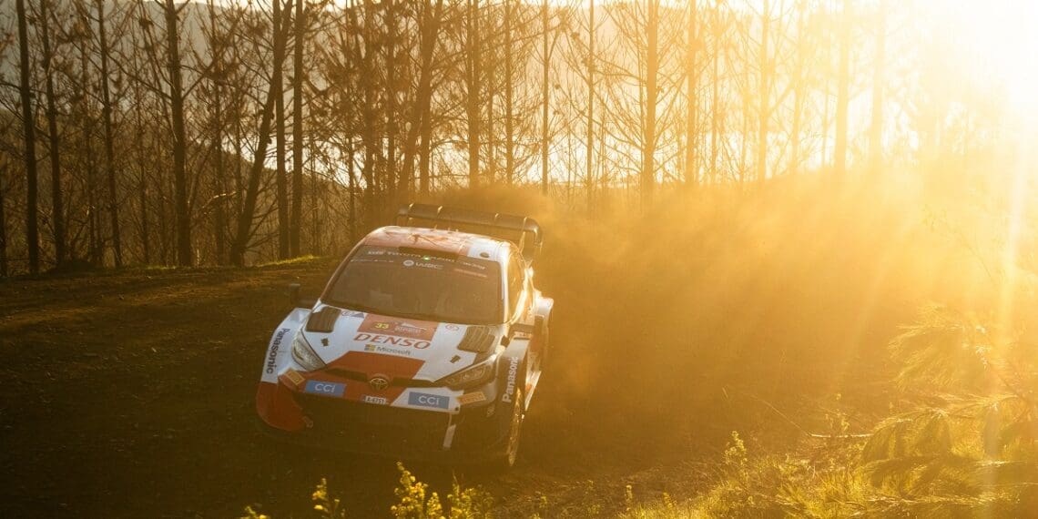 Elfyn Evans é líder do Rali do Chile após três classificativas