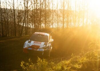 Elfyn Evans é líder do Rali do Chile após três classificativas