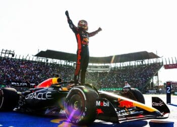 Max Verstappen: ‘Planeávamos uma estratégia diferente de todos, mas…’