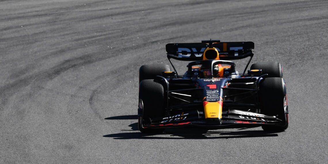 Max Verstappen continua sequência imbatível com triunfo claro no GP de São Paulo