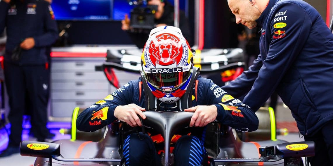 Max Verstappen domina no arranque da pré-época de F1