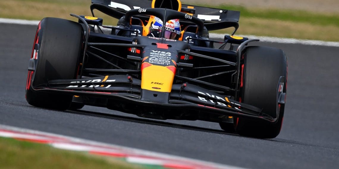 Max Verstappen faz «poker» de pole positions
