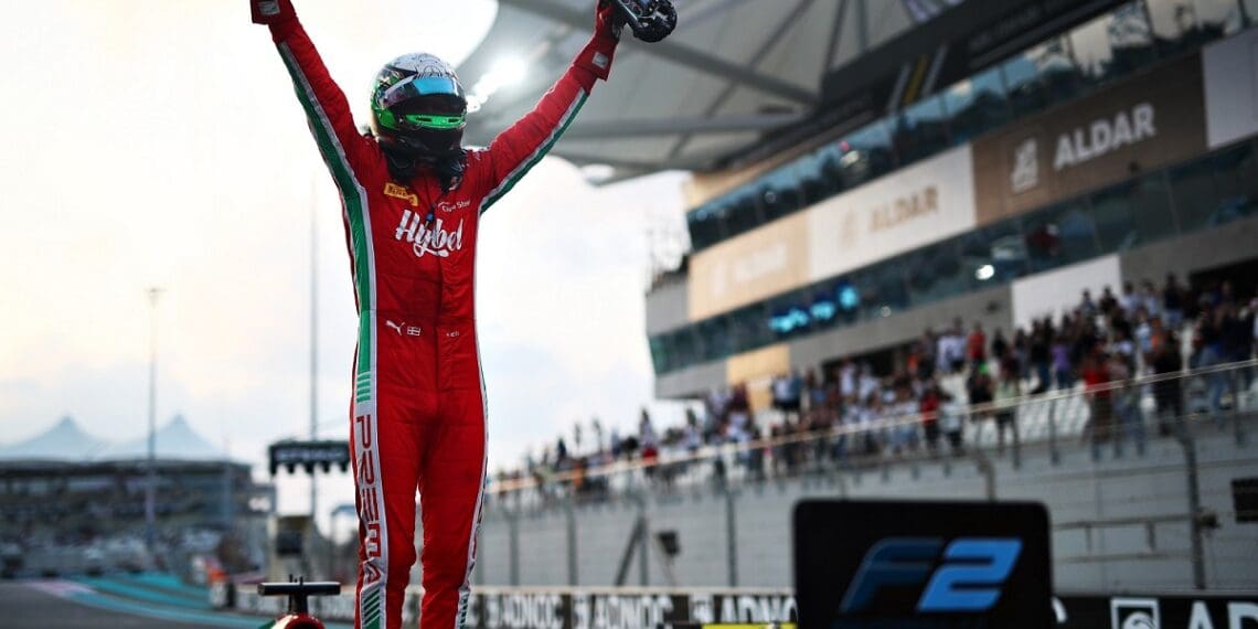 Triunfo na corrida Sprint de Abu Dhabi deixa Frederik Vesti a sonhar com o título da F2
