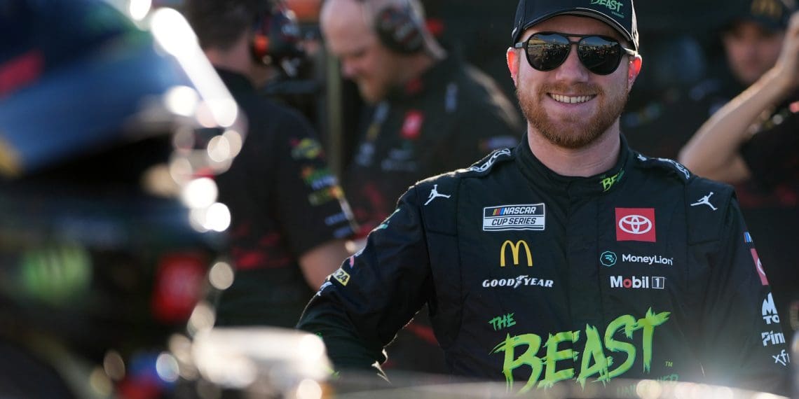 Tyler Reddick Secures Pole at Homestead-Miami, Leads Playoff Field into Straight Talk Wireless 400