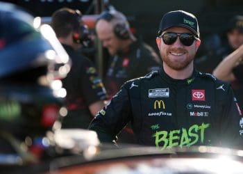 Tyler Reddick Secures Pole at Homestead-Miami, Leads Playoff Field into Straight Talk Wireless 400