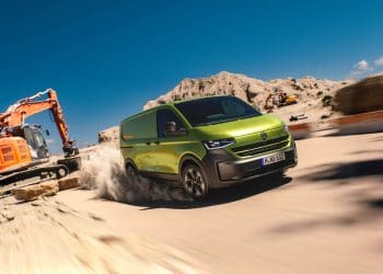 Nova geração da VW Transporter chega mais elétrica e com versão PanAmericana