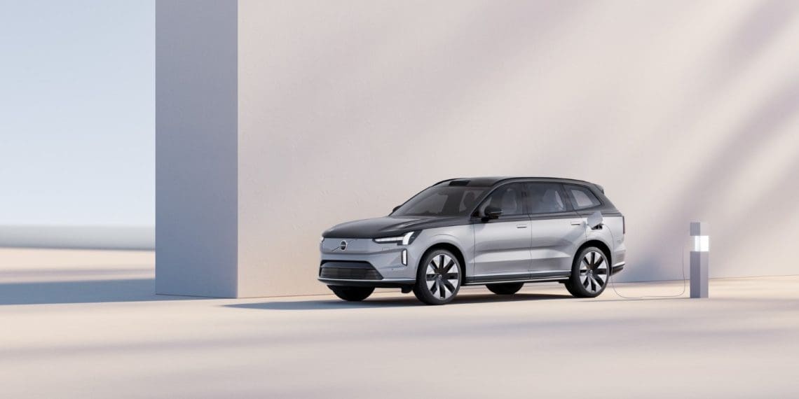 Produção do Volvo EX90 arranca finalmente nos EUA