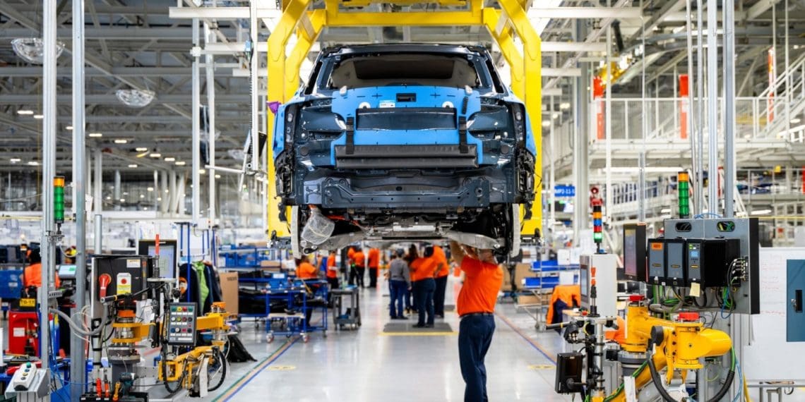 Produção do Volvo EX90 arranca finalmente nos EUA