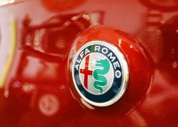 Alfa Romeo «aponta baterias» ao WEC