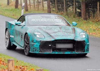 Aston Martin Vanquish Volante “apanhado” em testes
