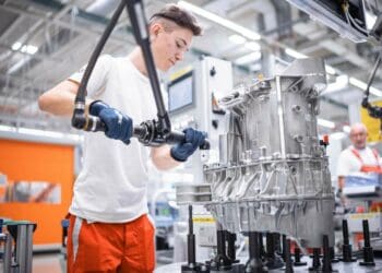 Audi arranca com a produção da nova geração de motores elétricos a estrear no Q6 e-tron