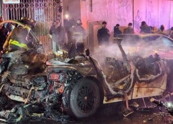 Carro autónomo da Waymo incendiado em São Francisco