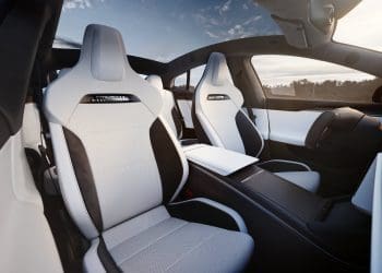 Tesla Model S Plaid ganha novos bancos desportivos