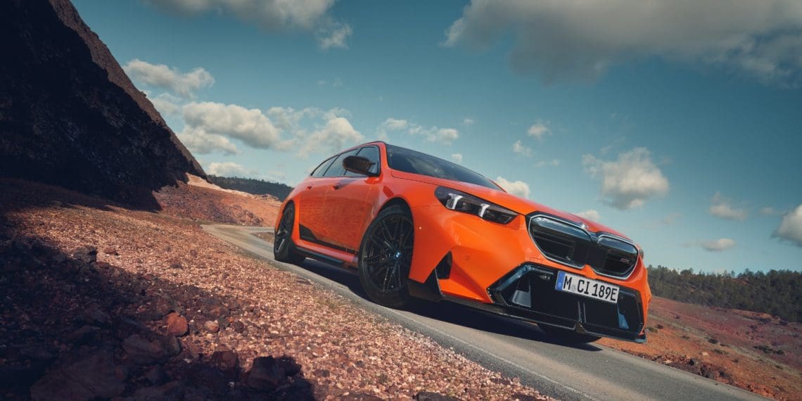 BMW M5 Touring ganha visual mais radical com acessórios M Performance