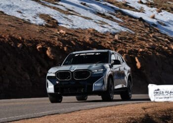 BMW XM Label Red estabelece novo recorde de Pikes Peak 