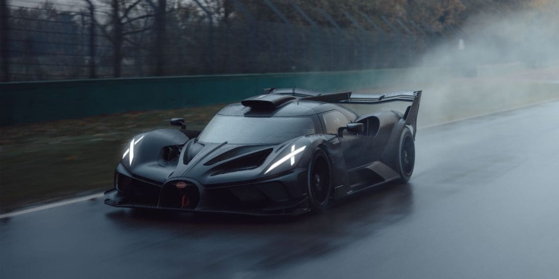 Bugatti leva o Bolide ao limite em Imola