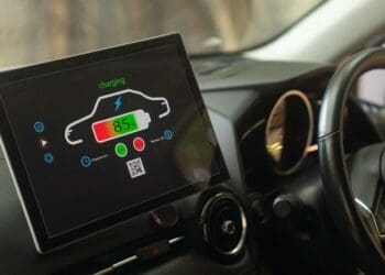 Japão põe veículos elétricos a carregar nos semáforos