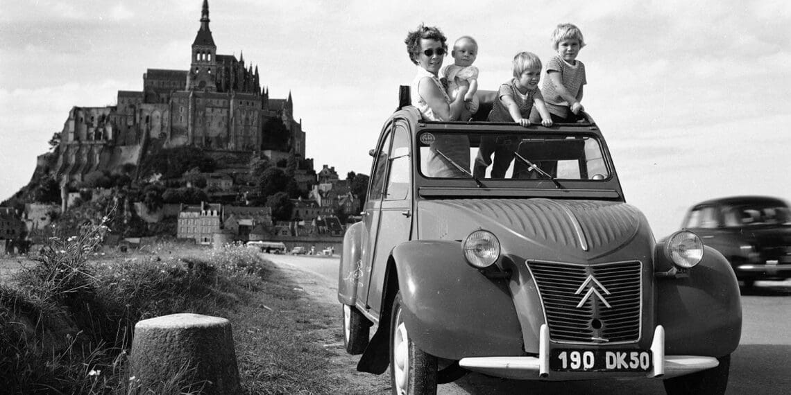 Icónico Citroën 2 CV comemora 75 anos