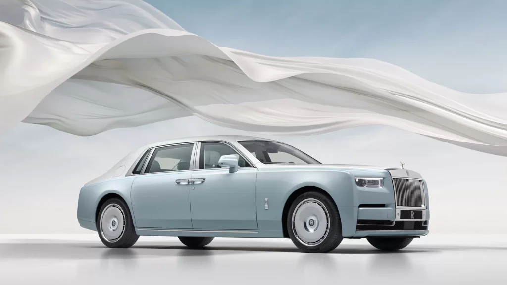 O Fim de uma Era: Rolls-Royce Vai Tornar-se Totalmente Elétrica até 2031, Descontinuando os Icónicos Motores V12