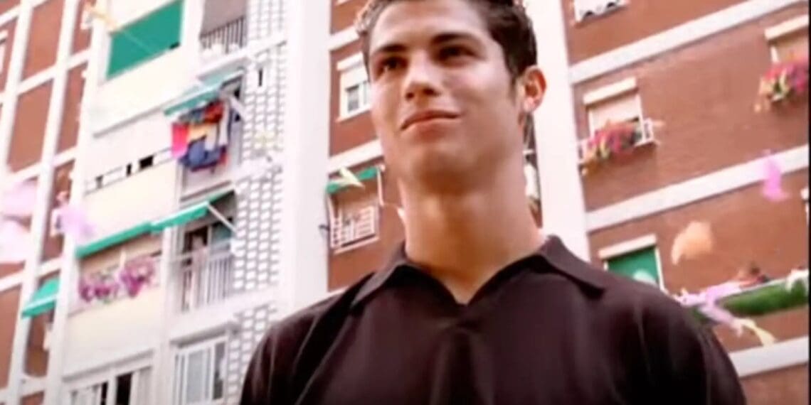 Ronaldo tem uma coleção de supercarros, mas quer saber qual foi o primeiro automóvel que anunciou?
