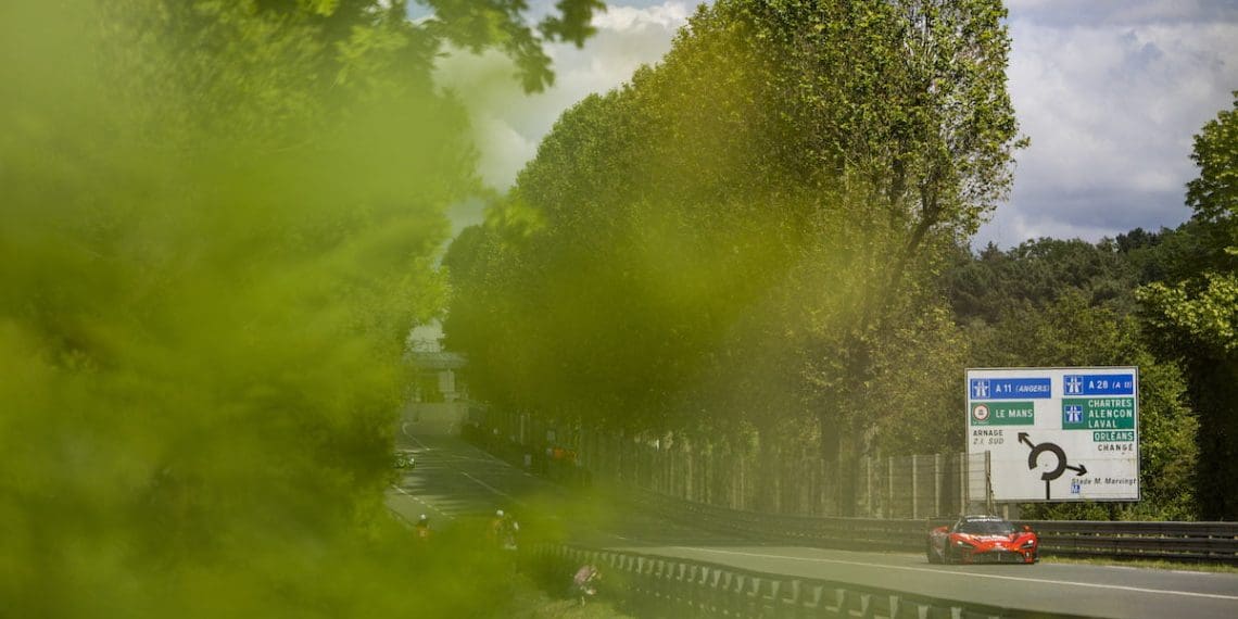 Iribe garante posição de destaque na classificação LMGT3 para a Inception durante o retorno da McLaren em Le Mans.