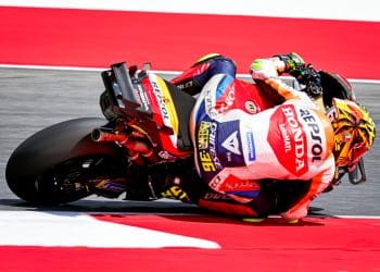 Vencedor da MotoGP se inspira em movimento arriscado de Marquez.