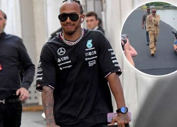 Vídeo: Lewis Hamilton faz uma grande entrada no Grande Prêmio do Canadá de 2024.