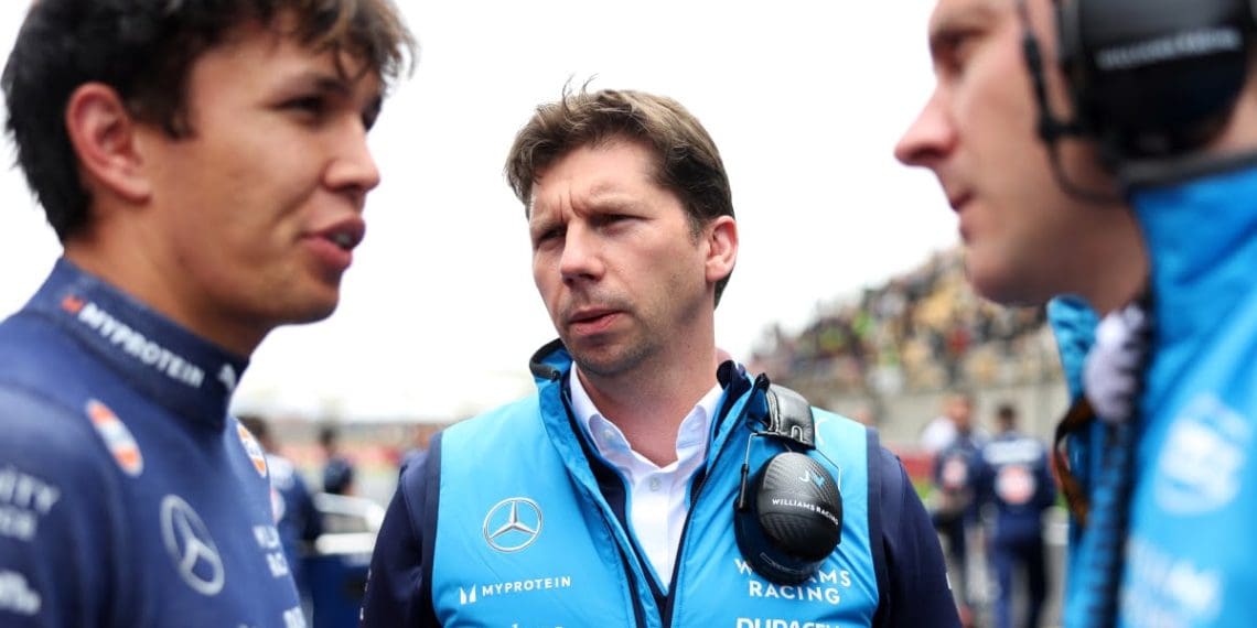 Vowles sente o dever de fornecer a Albon com um veículo de F1 digno de campeonato.