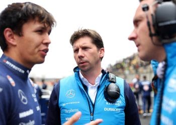 Vowles sente o dever de fornecer a Albon com um veículo de F1 digno de campeonato.