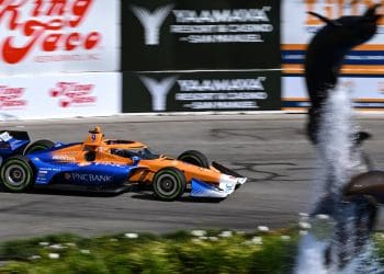 Dixon se destaca em plano de combustível para vencer corrida da IndyCar em Long Beach.