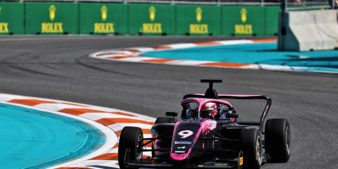 Focas garantem as melhores posições na Qualificação da Academia de F1 em Miami