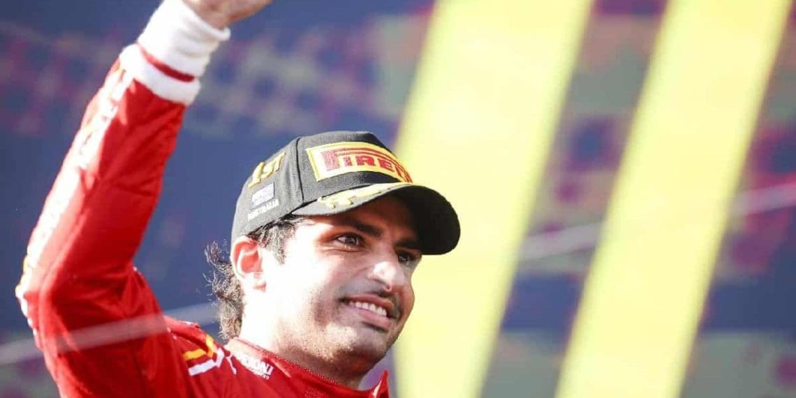 Carlos Sainz demonstra seu valor ao grid ao conquistar uma vitória notável no Grande Prêmio da Austrália enquanto enfrenta um momento crucial em sua carreira na Fórmula 1.