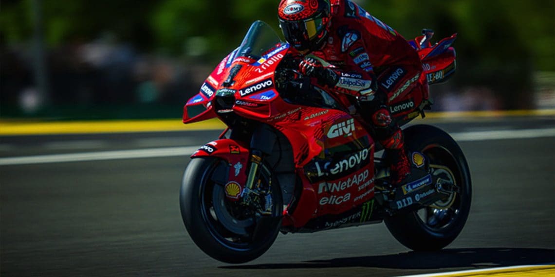 Bagnaia vence em grande estilo no Sprint de Mugello, Martin se acidenta.
