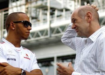 Lewis Hamilton animado com a possibilidade de trabalhar com Adrian Newey na Ferrari.