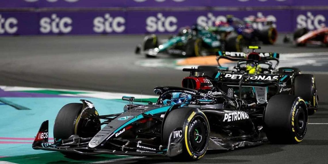 Mercedes determinada a subir no ranking com melhorias consistentes no W15.