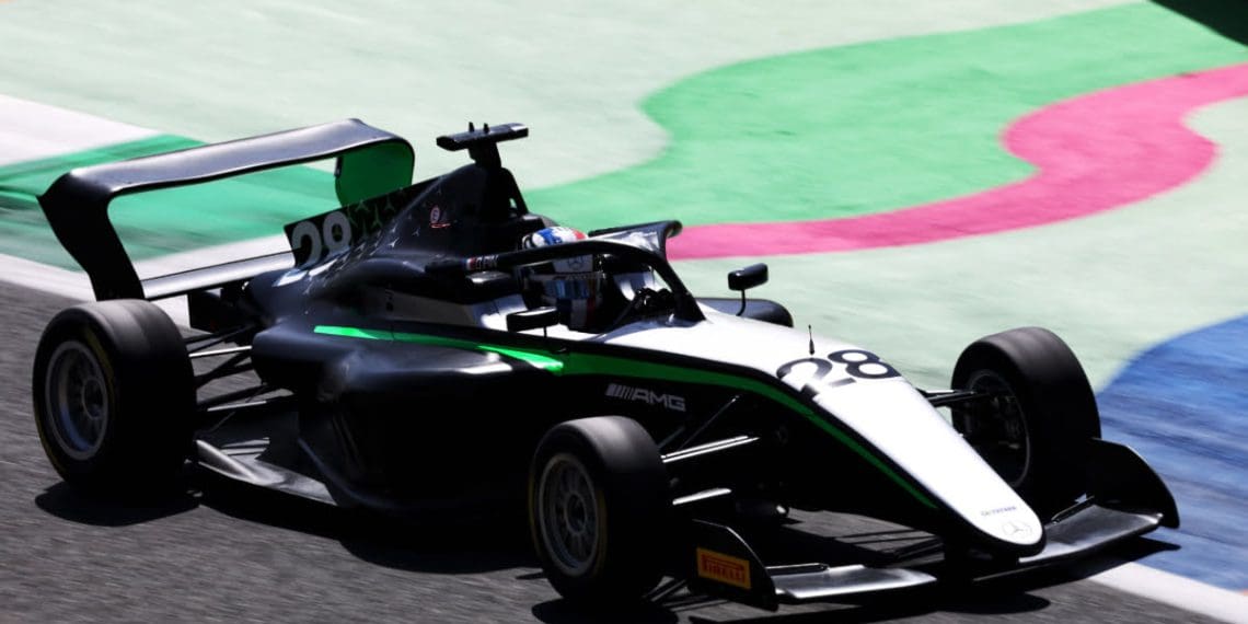 Pin vence competição inaugural da Academia de F1 realizada em Jeddah.
