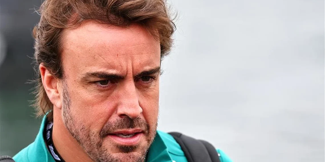Mercedes urged to recruit Fernando Alonso to replace Lewis Hamilton.