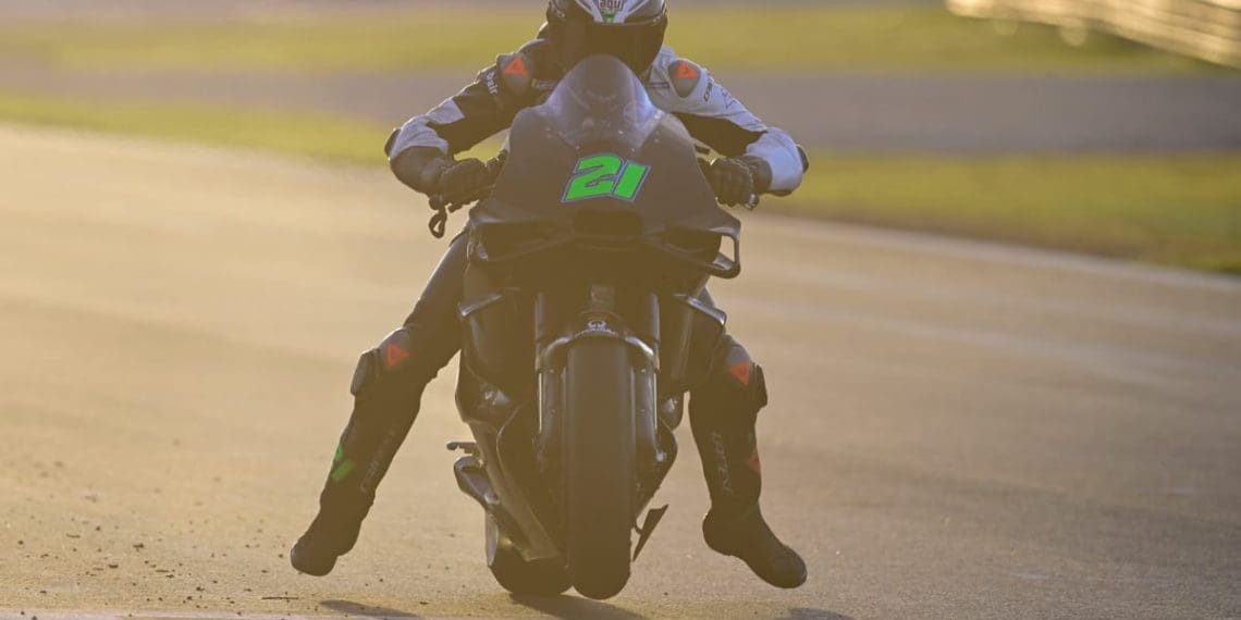 Morbidelli enfrenta desafios intransponíveis em campanha crucial na MotoGP.