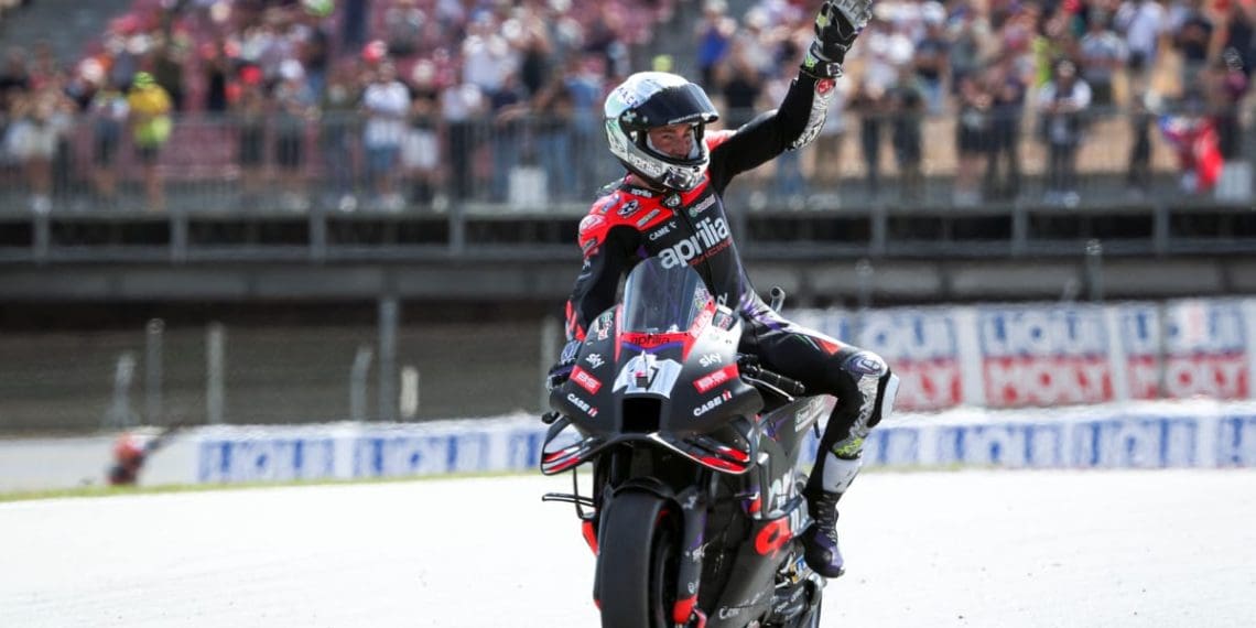 Espargaro revela planos futuros surpreendentes com a Aprilia em 2025.