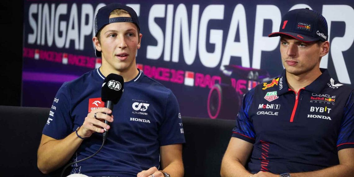 Liam Lawson diz que Max Verstappen não se abala com críticas por suas vitórias na F1.