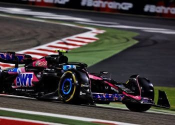 Último lugar choca a Alpine no Grande Prêmio do Bahrein de F1.
