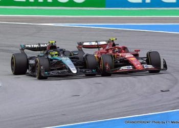 Hamilton não está se arrependendo de sua decisão apesar da forma da Ferrari em Barcelona.
