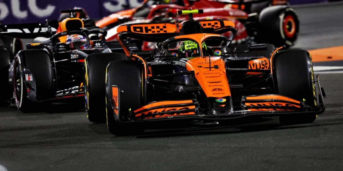 FIA atualiza regras da F1 sobre largadas puladas.